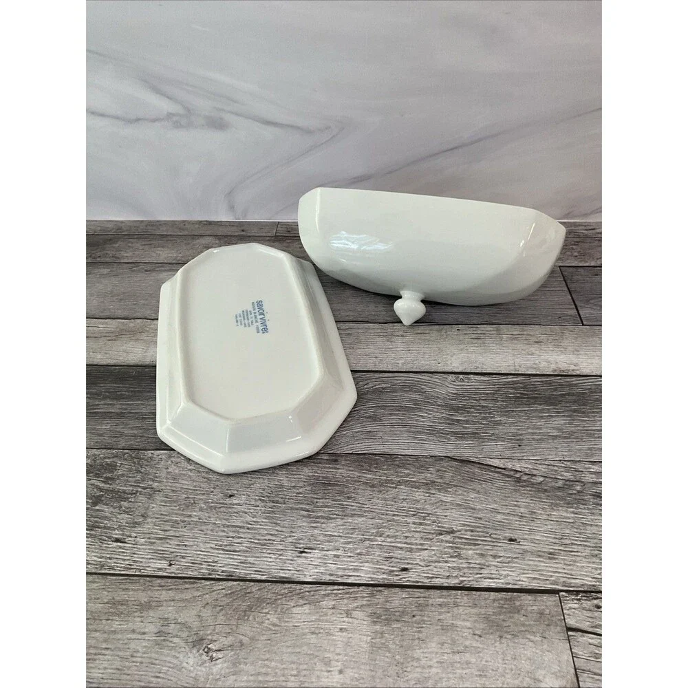 Savoir Vivre Madison Blanche Butter Dish with Knob Ceramic White